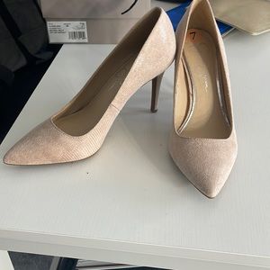 Jessica Simpson Heels